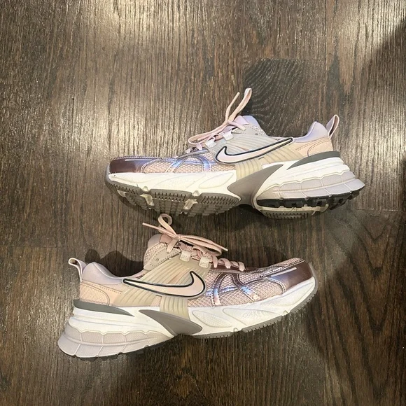 Nike Women's Metallic Pink Sneakers - Picture 3 of 5
